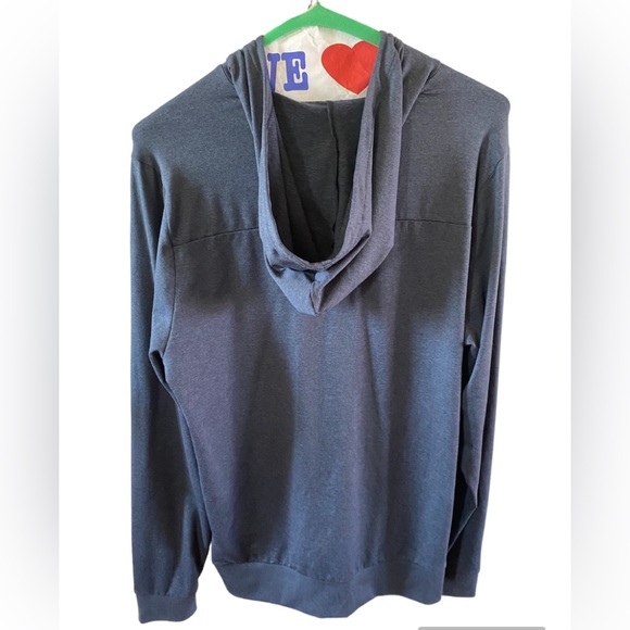 L.L. Bean VentureSoft Hoodie Slightly Fitted Long Sleeve M - Picture 4 of 4